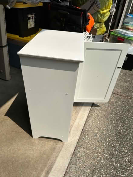 Photo of free Bathroom cabinet (Lynnwood, Ash Way area) #3
