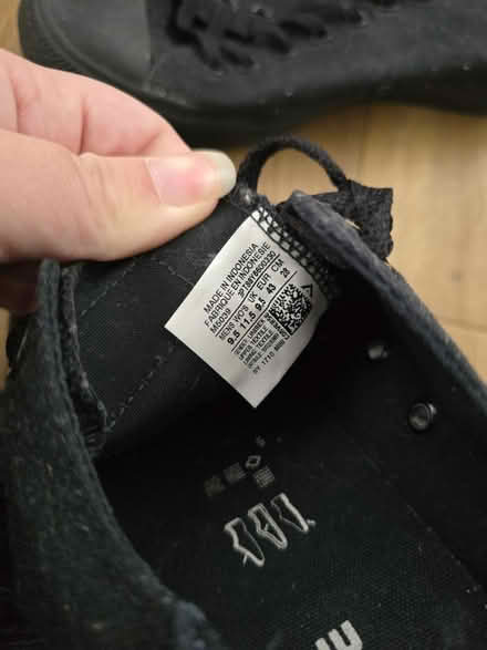 Photo of free Black Converse (TW8 Brentford) #2