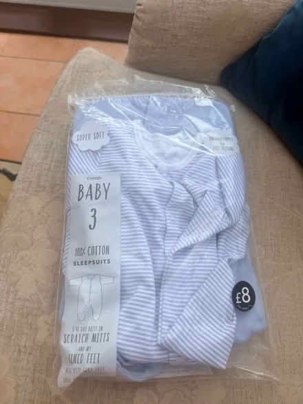Photo of free 2 0-3 months sleep suits (Hagley HR1) #2