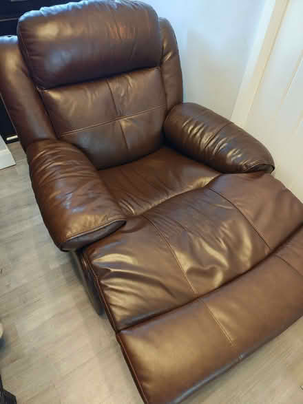 Photo of free Lazy Boy Dark Brown Leather Arm Chair (Clewer New Town SL4) #1