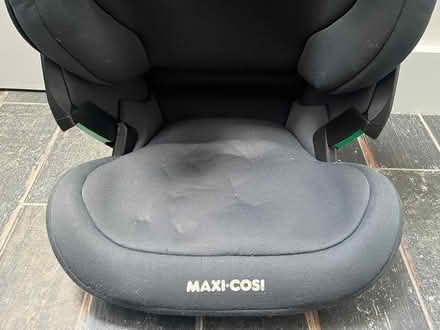 Photo of free Maxi-Cosi Booster Car Seat Kore i-Size 3.5 to 12 years, 100 (Upper Holloway N19) #2