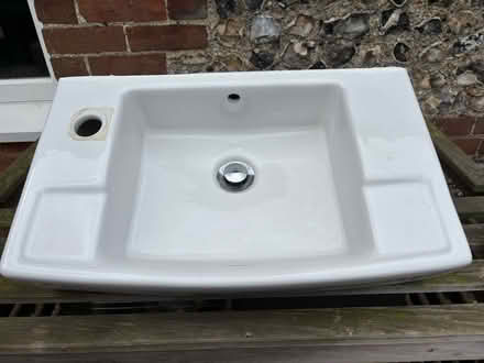 Photo of free sink (Elham CT4) #1