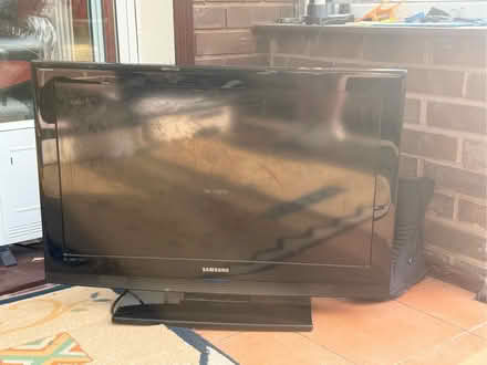 Photo of free Samsung TV (Hagley HR1) #2