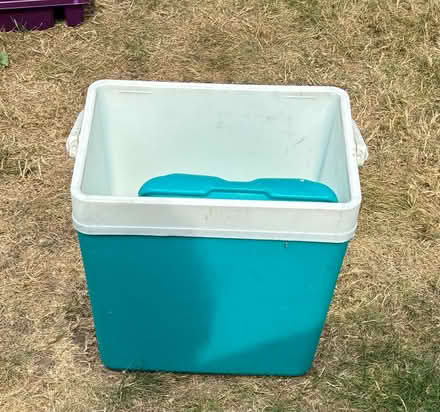 Photo of free Cool box (SG18 8PE) #1