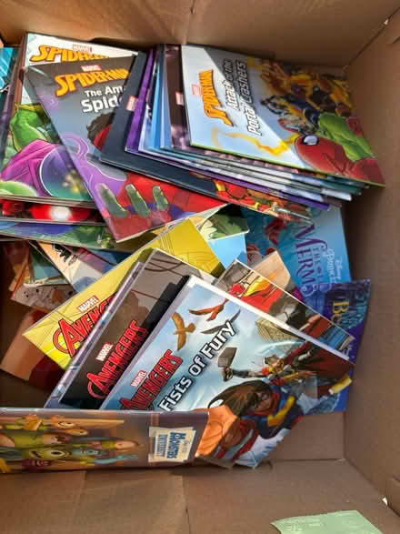Photo of free Marvel/Disney mini storybooks (Elkridge (near Deep Run ES)) #1