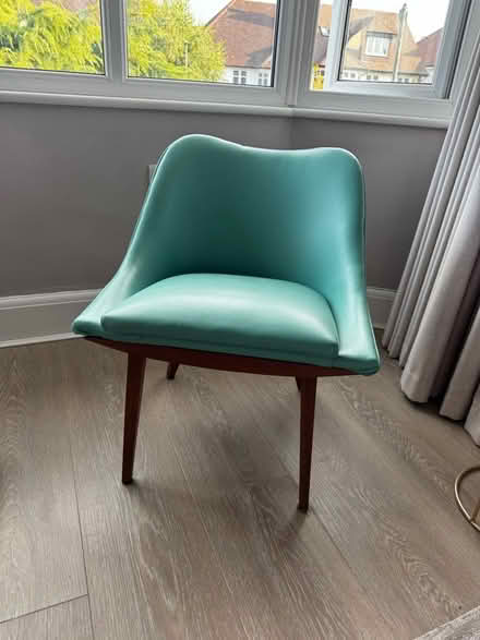 Photo of free Mid century chair (New Barnet) #1