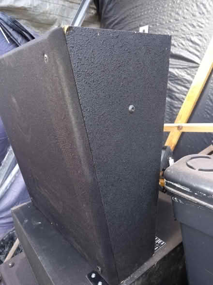 Photo of free 2 speaker box's (Shepshed LE12) #2