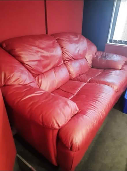 Photo of free 2 settees (Preston PR5) #1
