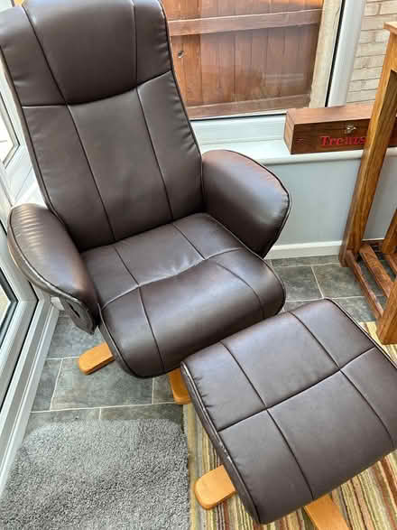 Photo of free swivel chair & foot stool (Heysham LA3) #1
