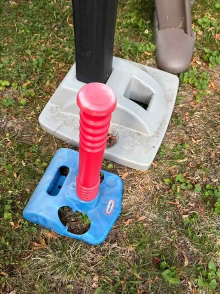 Photo of free Fair outdoor toys (75th and ogden) #3