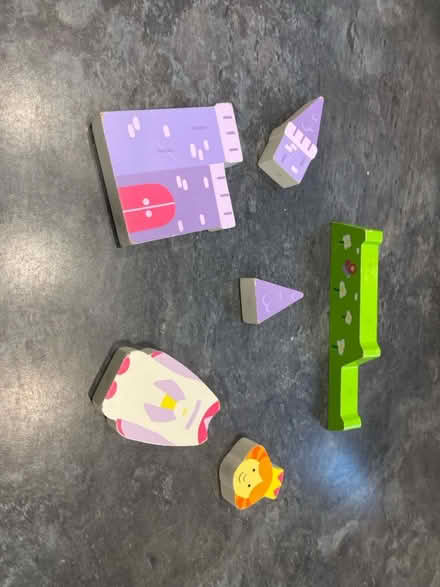 Photo of free Magnetic wooden princess puzzle (Lightwater) #2