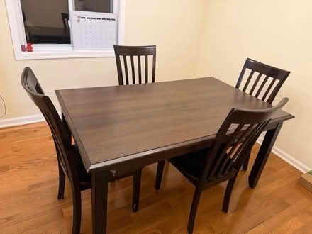 Photo of free Dining table (Montgomery village) #1