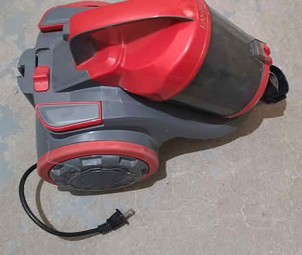 Photo of free Non-working vacuum and heated throw (Evanston- Dempster & Chicago) #2