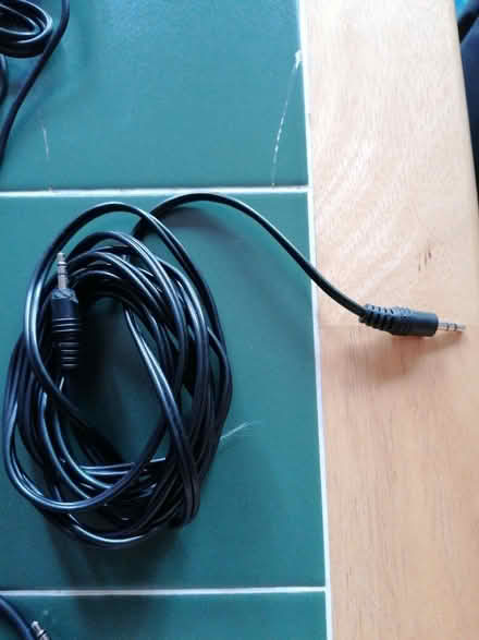 Photo of free 3.5mm audio jack cables and extenders (Stirchley B30) #3