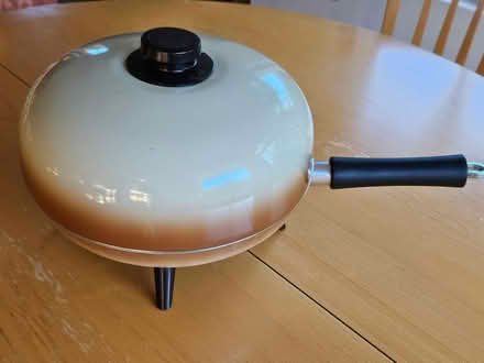 Photo of free Non-stick electric frypan (Strathfield) #1