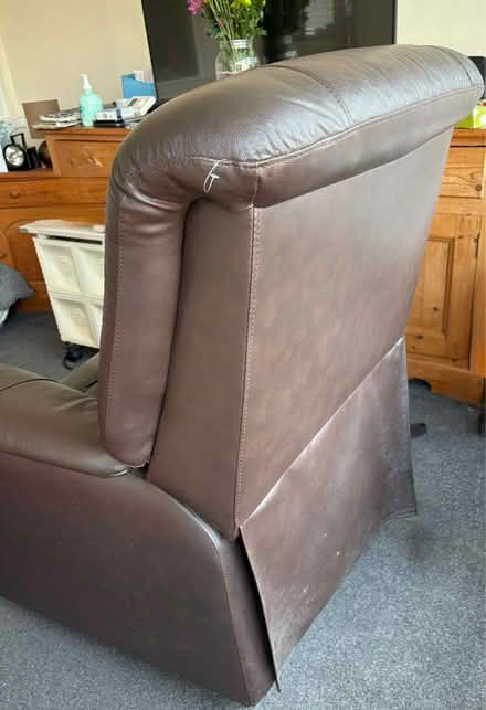 Photo of free Electric recliner (Cosham PO6) #4