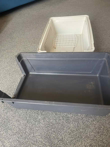 Photo of free Hard shell cat/pet carrier (Attleborough NR17) #1