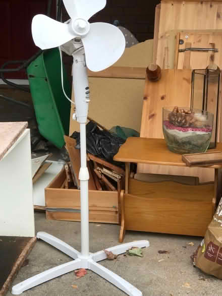 Photo of free Wheelbarrow. Fan. Kitchen items etc (South Wimbledon, SW19 SW19) #3
