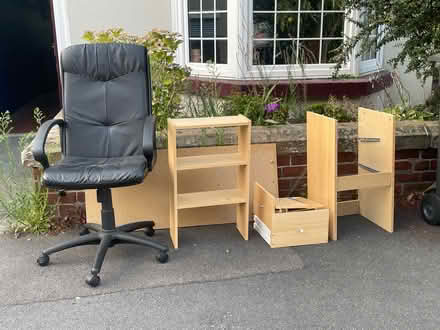Photo of free Flat pack desk (Abbeydale , S7) #1