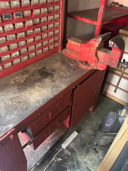 Photo of free workbench with vice heavy (Brierlow Bar SK17) #1
