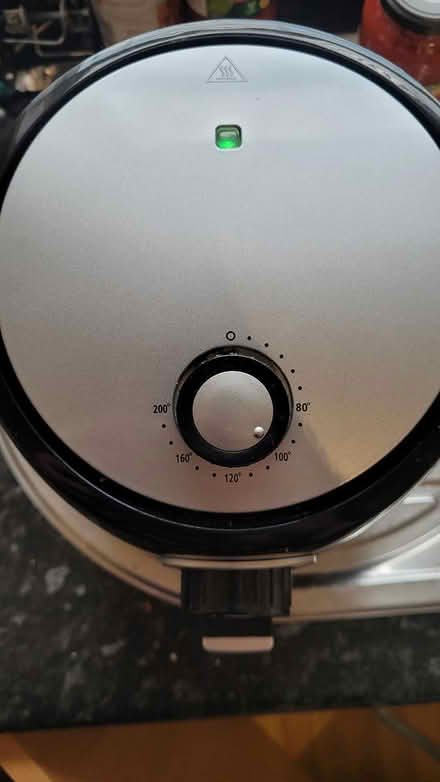 Photo of free Air fryer (used but clean) (Newcastle Under Lyme, ST5) #4
