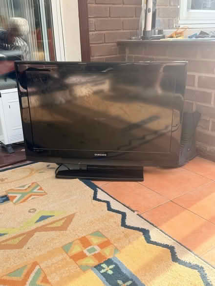 Photo of free Samsung TV (Hagley HR1) #1