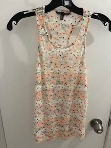 Photo of free Victoria’s Secret peach tank Medium (L5L 5P5) #1