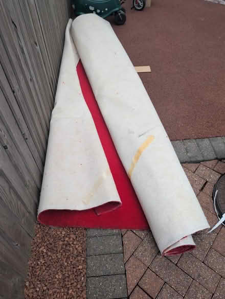 Photo of free Red carpet (Cw14np CW1) #1