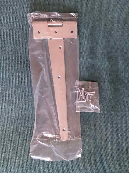 Photo of free T-Hinge for garden gate or shed (Didcot OX11) #1