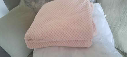 Photo of free Pink throw overs (Fallin FK7) #1
