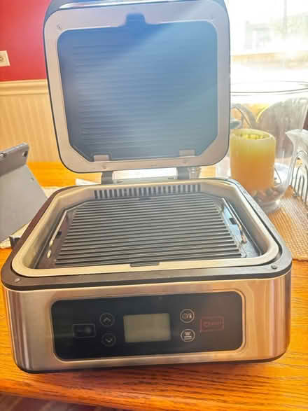 Photo of free Shaq Electric Grill (Assumption Parish) #2