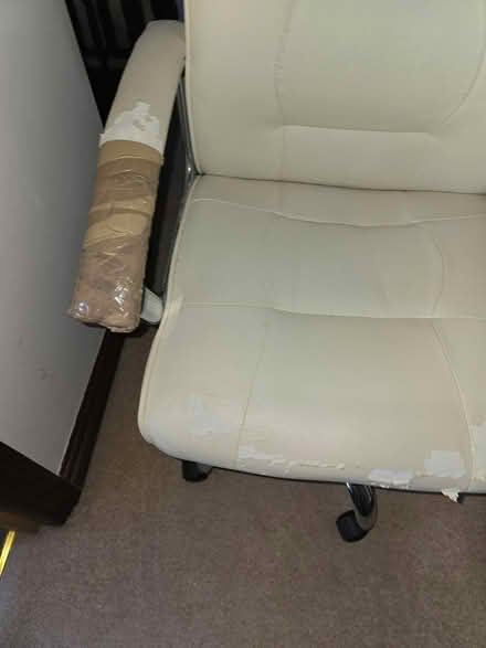 Photo of free Office chair (Weybourne GU9 9e) #3