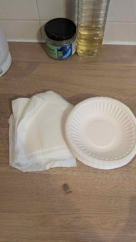 Photo of free Napkins and paper bowls (Oxford OX4) #1