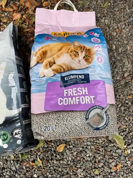 Photo of free 3 bags of Cat Litter (Ballybrack Village) #4