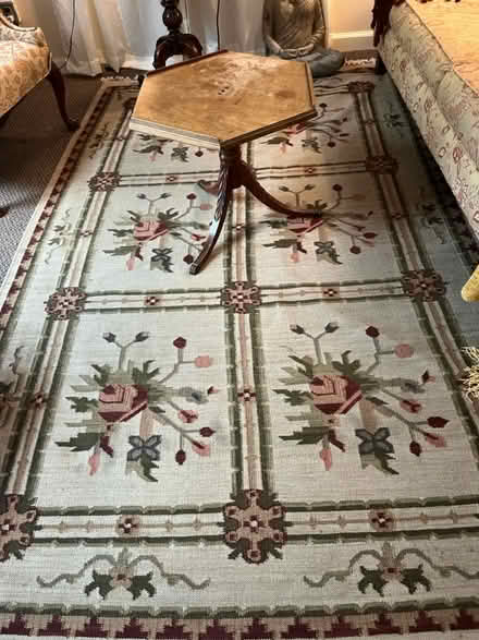 Photo of free Area rug & antique lamp table (Los Gatos nr Daves/Winchester) #1