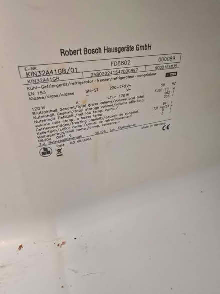 Photo of free Bosch KIN32A41GB Integrated Frost Free Fridge Freezer Workin (South Norwood SE25) #3