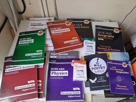 Photo of free GCSE revision books (Oaklands nr Welwyn AL6) #1