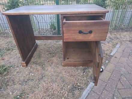 Photo of free solid wood desk (Wootton MK43) #1