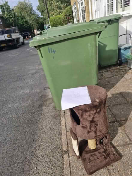 Photo of free Cat tree (Weybridge KT13) #2