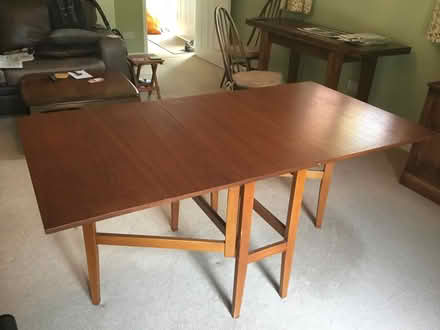 Photo of free Dining table (Springvale SO23) #4