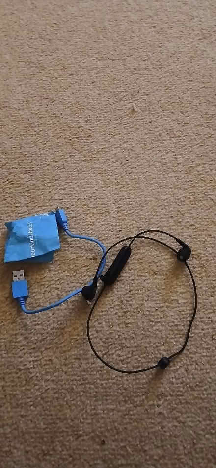 Photo of free J-Lab Bluetooth sports earphones (Perivale UB6) #1