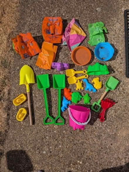 Photo of free Assorted beach toys (Hatfield AL9) #1