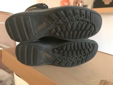 Photo of free Pair of DeWALT safety boots (Wandsworth Town SW18) #3