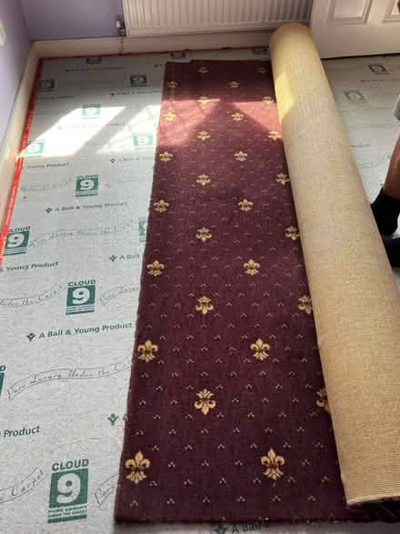 Photo of free Purple Hessian backed carpet as new (Locks heath SO31) #1
