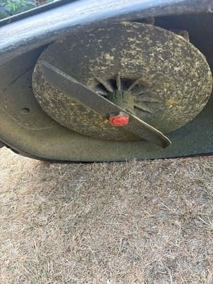 Photo of free Qualcast lawn mower (Burrsville CO15) #4