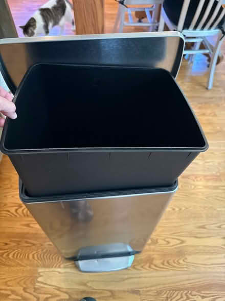 Photo of free Simple Human Kitchen Trash Can (Near 11 and Woodward) #3