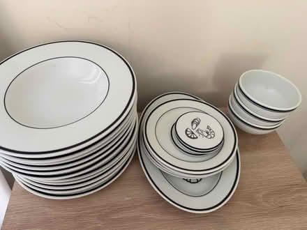 Photo of free Beautiful H&M plates set (Brook Green W14) #2