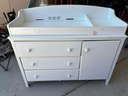 Photo of free White changing table (Near 75th Ave. and Thunderbird) #1