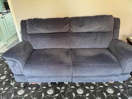 Photo of free 2/3seater electric recliner sofa (Arbroath DD11) #3