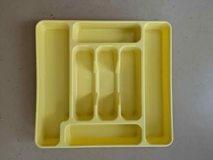 Photo of free Yellow cutlery divider / holder (AL1 Sopwell) #1